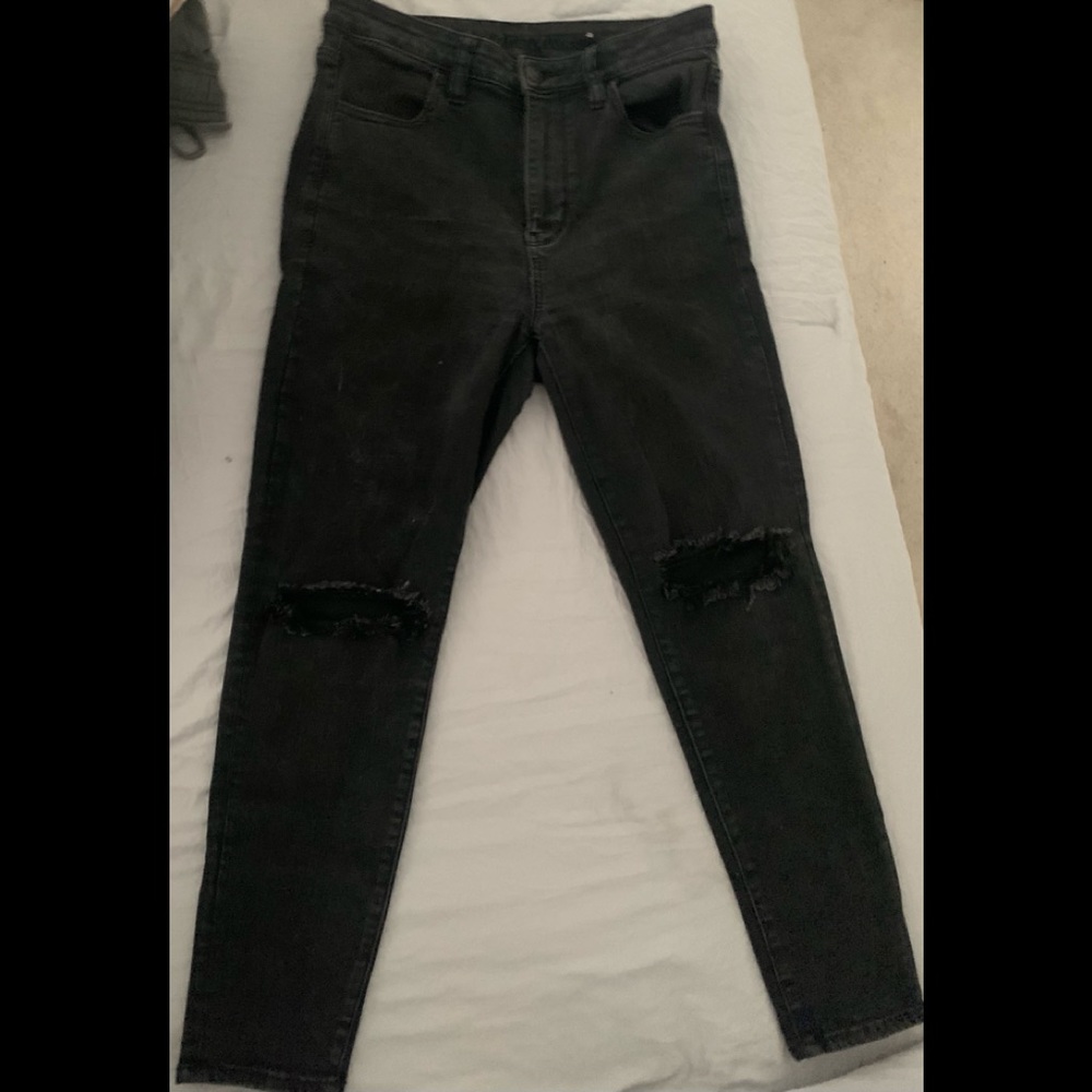 🚨OFFERNOW🚨AMERICAN EAGLE BLACK SKINNY JEANS